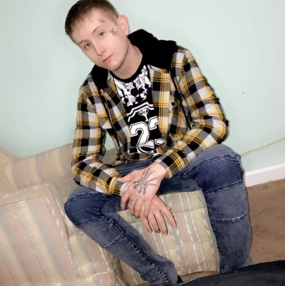 Meet your Posher, Danny - Picture 1 of 1